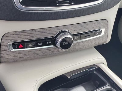 2023 Volvo XC90 Recharge Plug-In Hybrid T8 Plus Dark Theme 7 Passenger