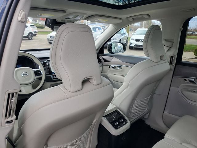 2023 Volvo XC90 Recharge Plug-In Hybrid T8 Plus Dark Theme 7 Passenger