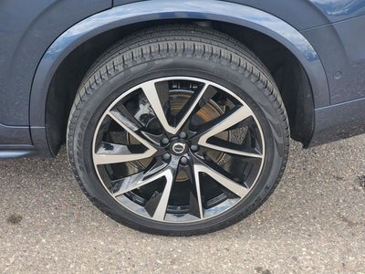 2023 Volvo XC90 Recharge Plug-In Hybrid T8 Plus Dark Theme 7 Passenger