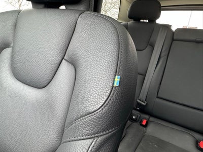 2024 Volvo XC60 Recharge Plug-In Hybrid T8 Plus Dark Theme