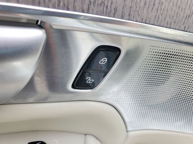 2024 Volvo XC90 Recharge Plug-In Hybrid Ultimate