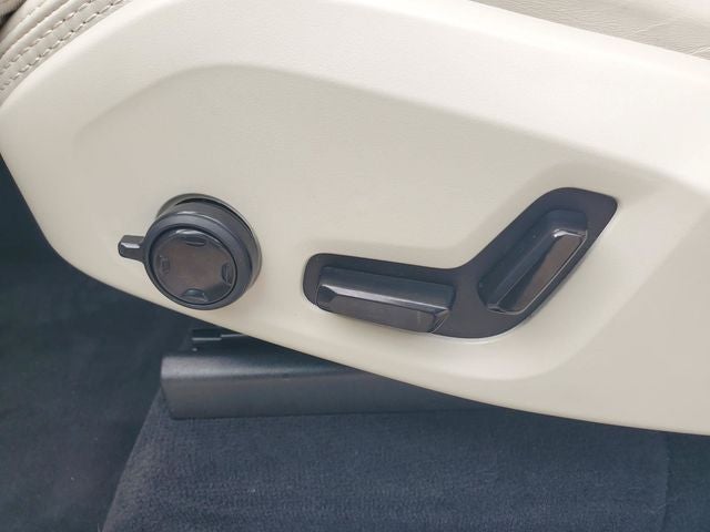 2024 Volvo XC90 Recharge Plug-In Hybrid Ultimate