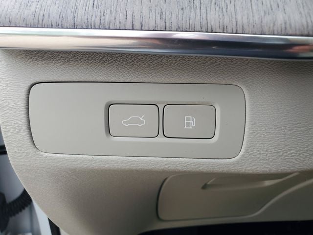 2024 Volvo XC90 Recharge Plug-In Hybrid Ultimate