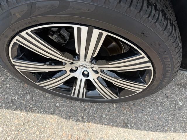 2024 Volvo XC90 Recharge Plug-In Hybrid Ultimate