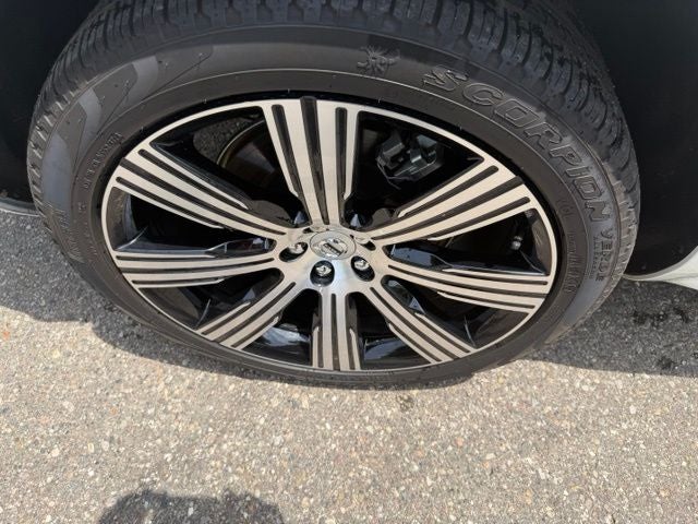 2024 Volvo XC90 Recharge Plug-In Hybrid Ultimate