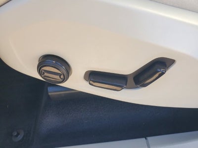 2025 Volvo XC90 Plug-In Hybrid T8 Plus 7 Passenger
