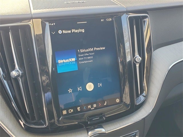 2025 Volvo XC60 Plug-In Hybrid T8 Plus