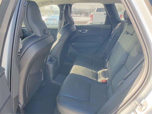 2025 Volvo XC60 Plug-In Hybrid T8 Plus