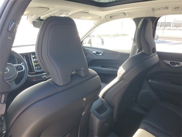 2025 Volvo XC60 Plug-In Hybrid T8 Plus