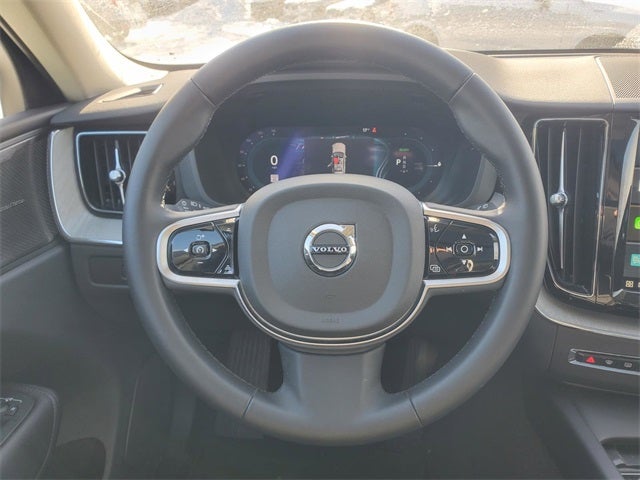 2025 Volvo XC60 Plug-In Hybrid T8 Plus