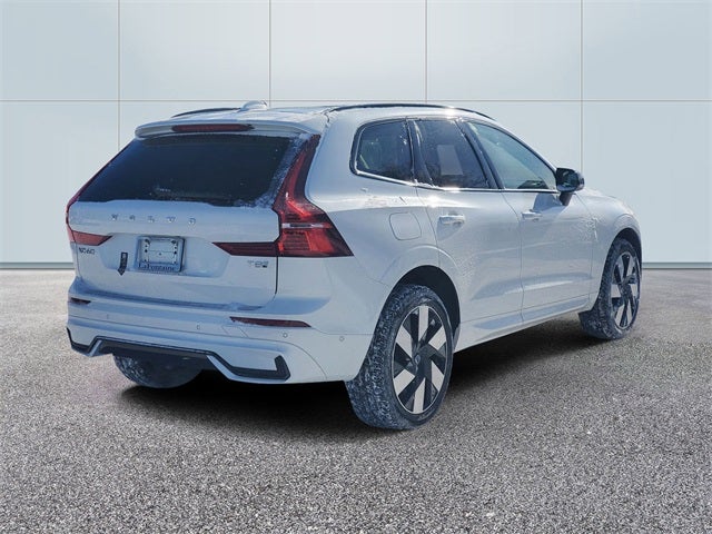 2025 Volvo XC60 Plug-In Hybrid T8 Plus