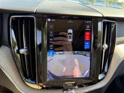2022 Volvo XC60 B5 Inscription