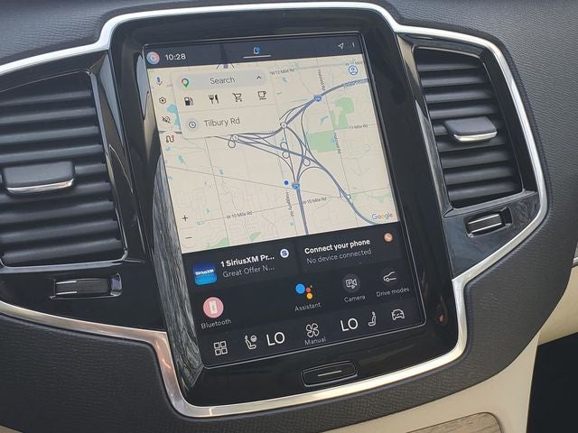 2023 Volvo XC90 B5 Plus