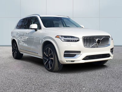 2023 Volvo XC90 B5 Plus
