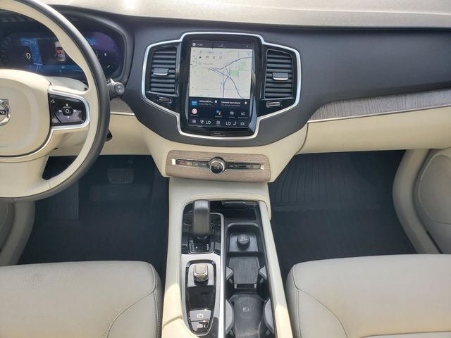 2023 Volvo XC90 B5 Plus