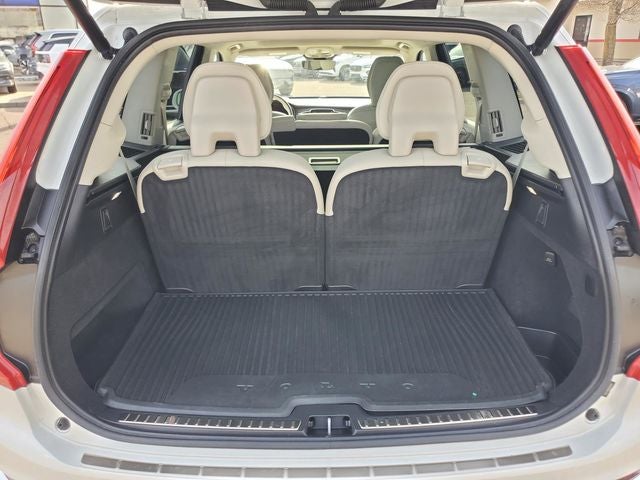 2023 Volvo XC90 B5 Plus