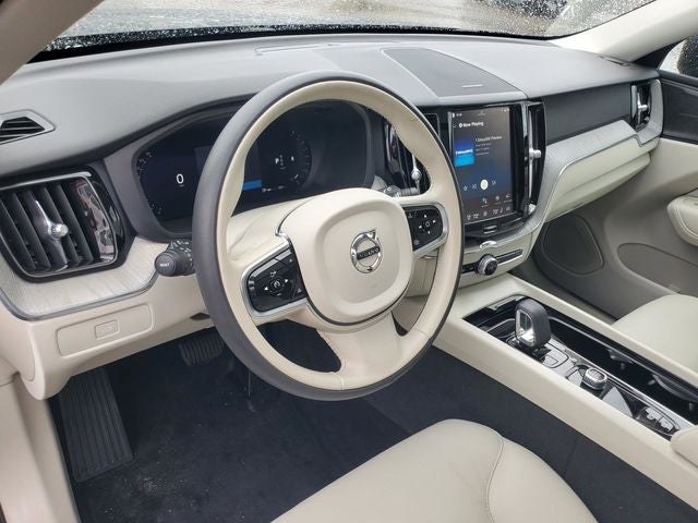 2024 Volvo XC60 B5 Plus Dark Theme