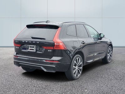 2024 Volvo XC60 B5 Plus Dark Theme