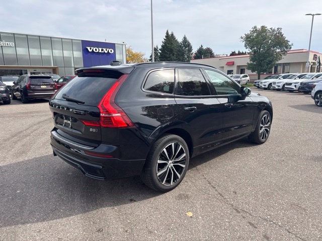 2024 Volvo XC60 B5 Plus Dark Theme