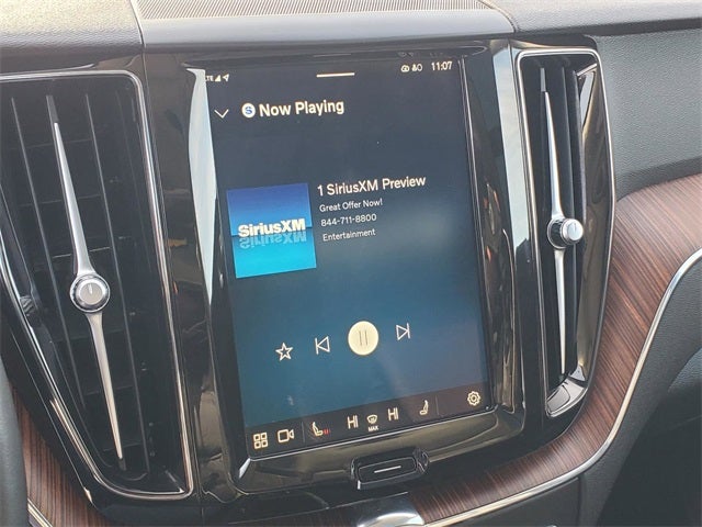 2024 Volvo XC60 B5 Plus Dark Theme