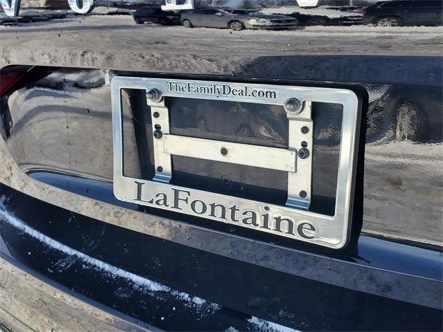 2024 Volvo XC60 B5 Plus Dark Theme