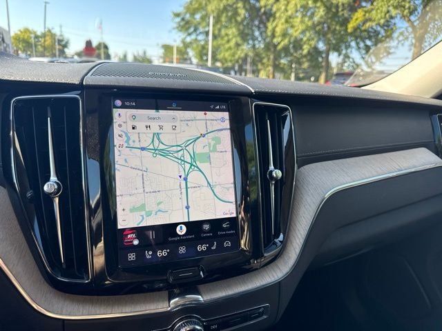 2022 Volvo XC60 B5 Inscription