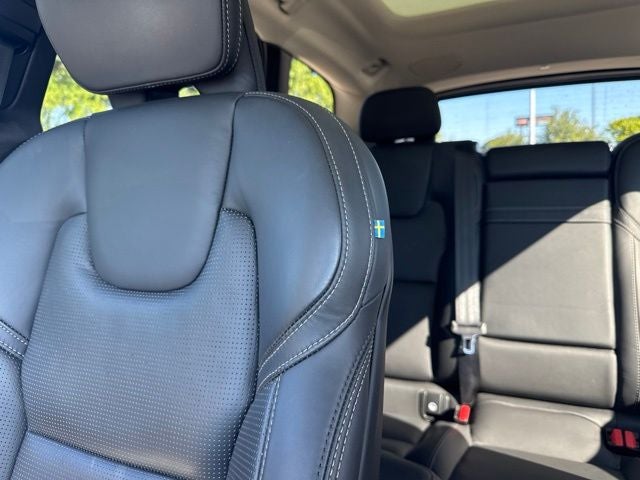 2022 Volvo XC60 B5 Inscription