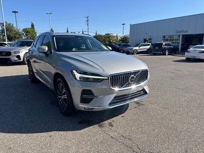 2022 Volvo XC60 B5 Inscription