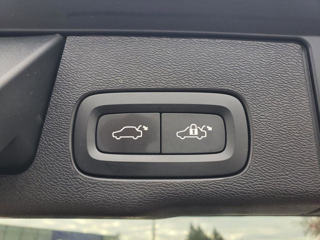 2022 Volvo XC60 B5 Inscription