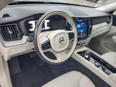 2024 Volvo XC60 B5 Plus Dark Theme