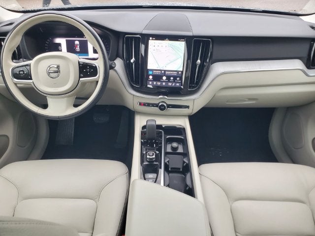 2024 Volvo XC60 B5 Plus Dark Theme