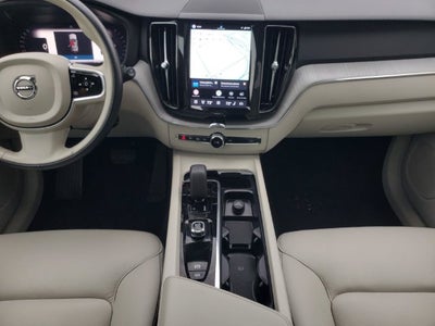 2024 Volvo XC60 B5 Plus Dark Theme