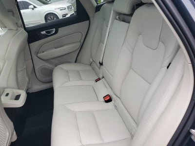 2024 Volvo XC60 B5 Plus Dark Theme