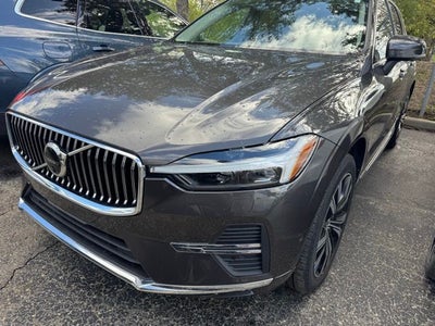 2023 Volvo XC60 B5 Plus Bright Theme