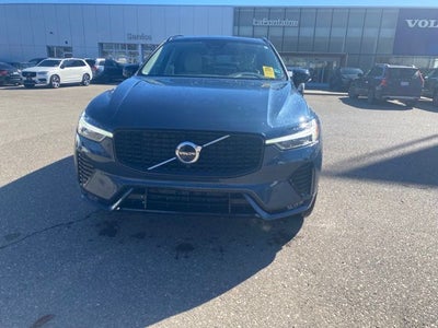 2023 Volvo XC60 B5 Plus Dark Theme