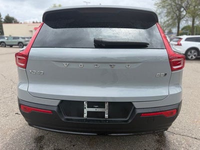 2026 Volvo XC40 B5 Plus