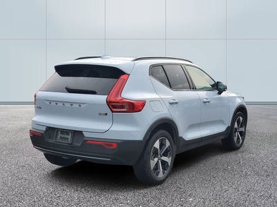 2026 Volvo XC40 B5 Plus