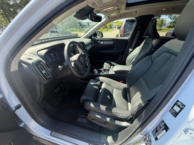 2026 Volvo XC40 B5 Plus