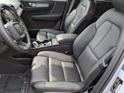2026 Volvo XC40 B5 Plus