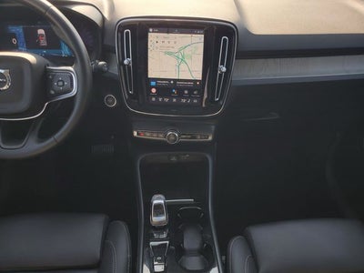 2025 Volvo XC40 B5 Plus Dark Theme