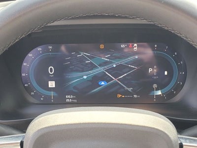 2025 Volvo XC40 B5 Plus Dark Theme