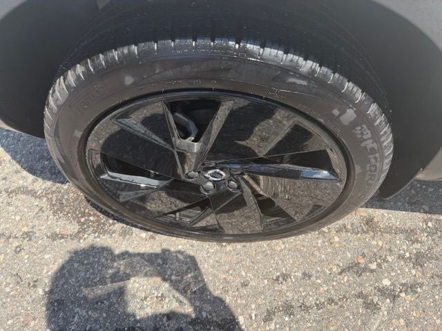 2026 Volvo XC40 B5 Ultra Black Edition