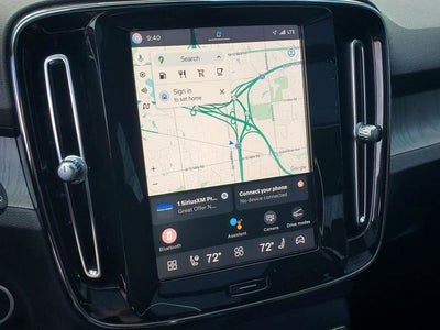 2024 Volvo XC40 B5 Plus Bright Theme