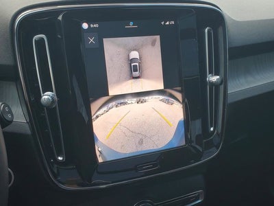 2024 Volvo XC40 B5 Plus Bright Theme