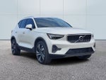 2024 Volvo XC40 B5 Plus Bright Theme