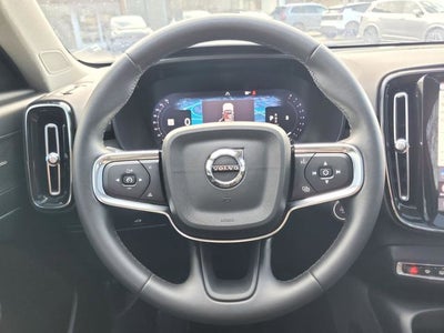 2024 Volvo XC40 B5 Plus Bright Theme