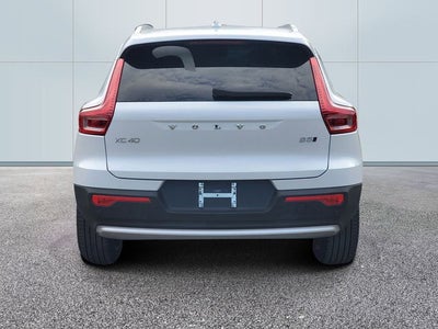2024 Volvo XC40 B5 Plus Bright Theme