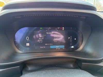 2025 Volvo XC40 B5 Core