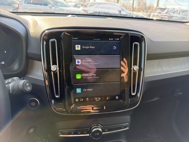 2025 Volvo XC40 B5 Core