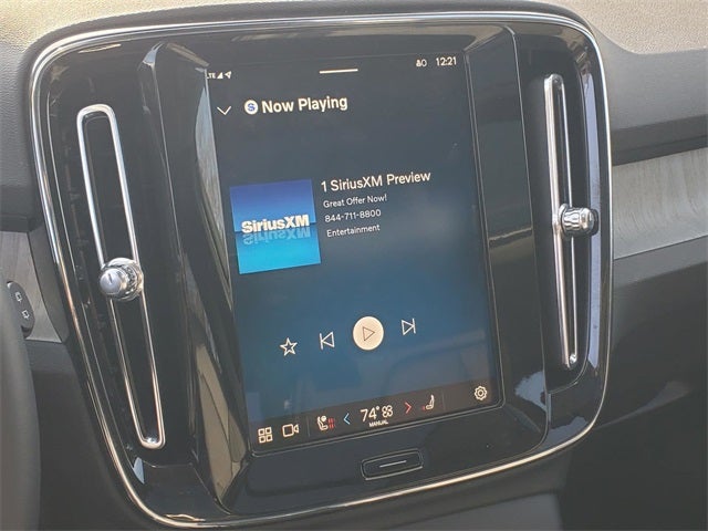 2025 Volvo XC40 B5 Core